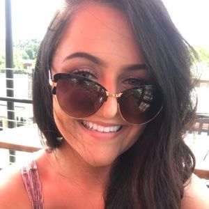 Meet your Posher, Viktoria